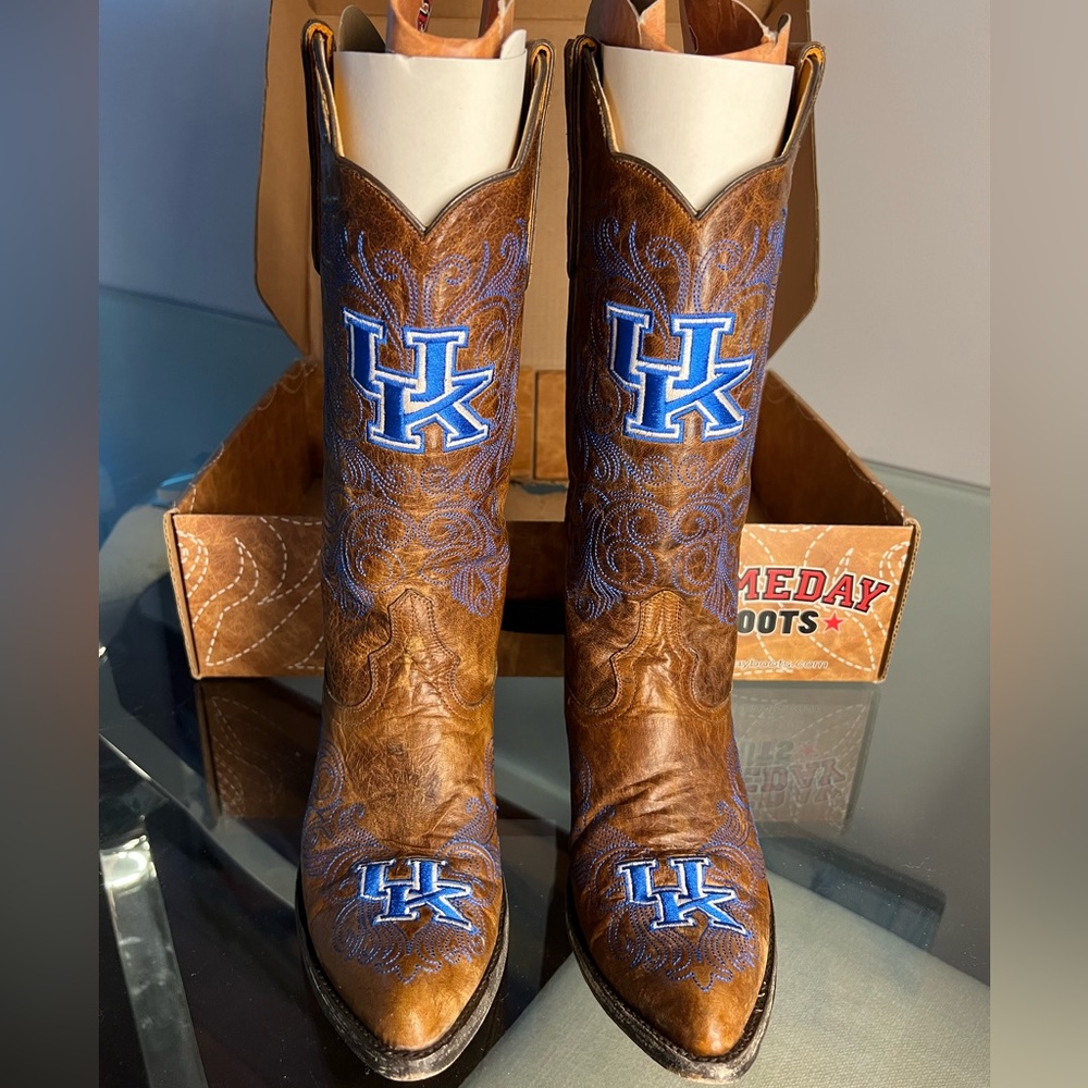 University of Kentucky Wildcats (UK) Gameday Boots, size 8.5 women’s